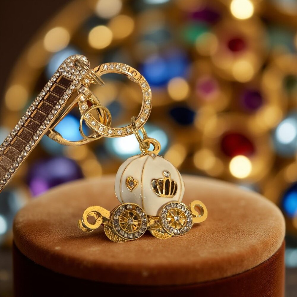 White and Gold Carriage keyring/charm~ Betsey Johnson